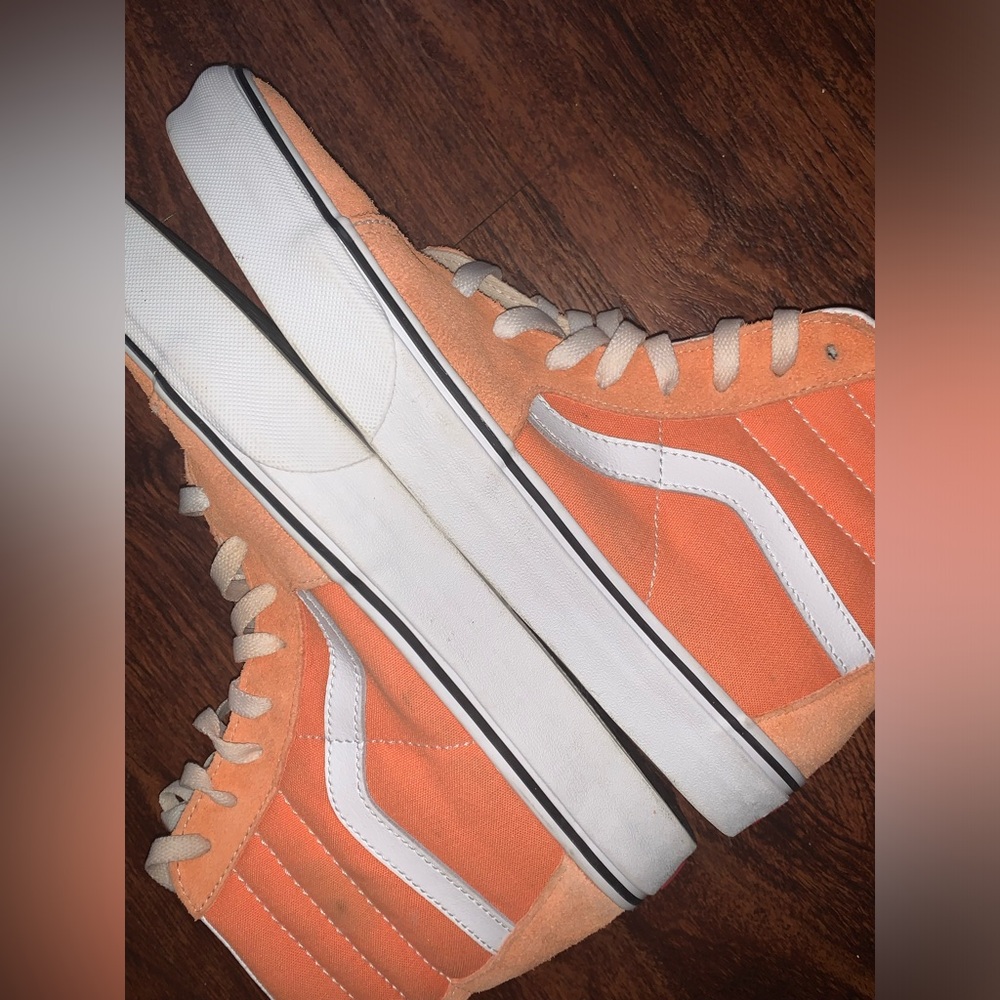 Vans - Picture 12 of 13